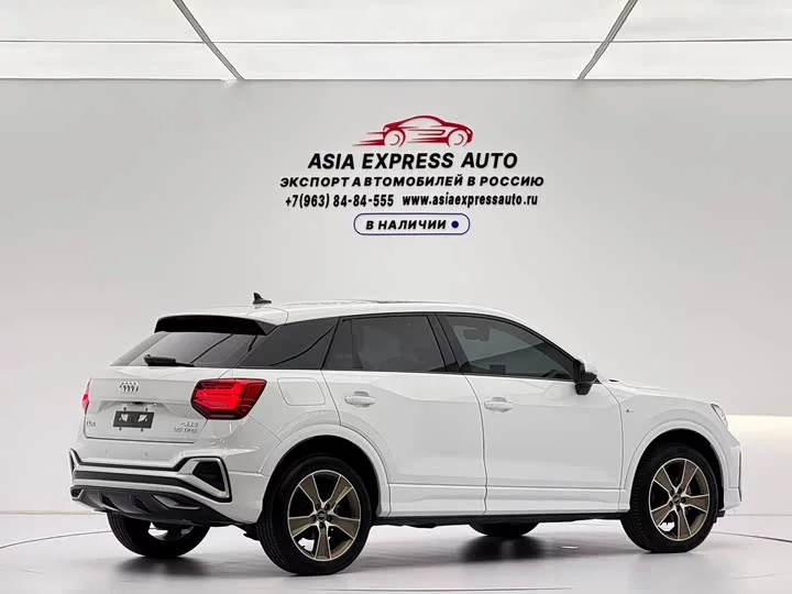 Audi Q2L
