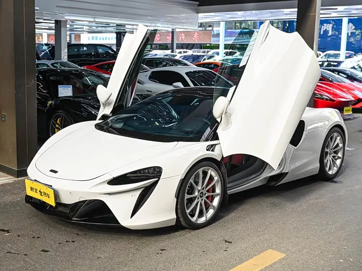 McLaren Artura