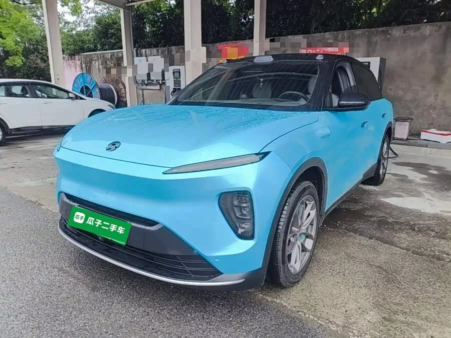 NIO ES8