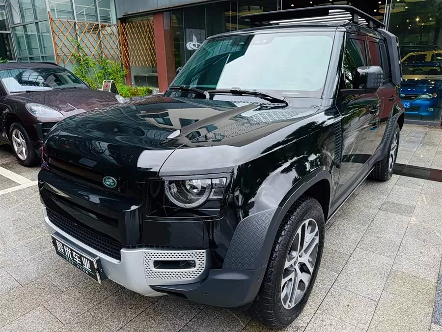 Land Rover guard