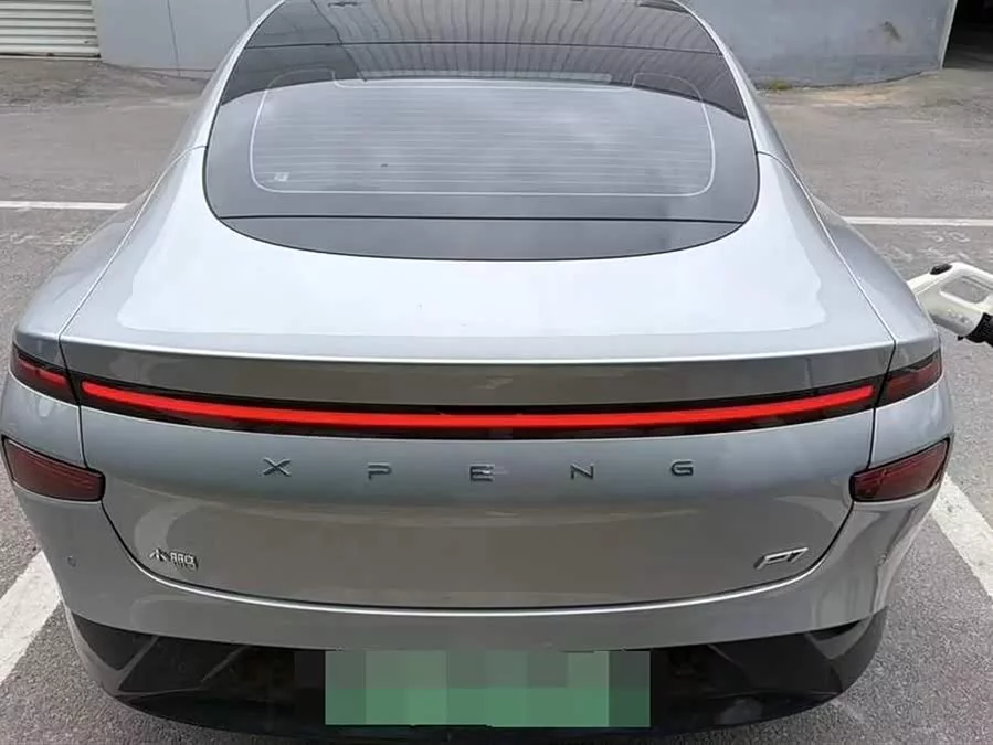 Xpeng P7