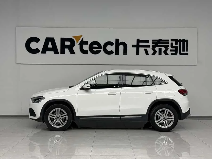 Mercedes Benz GLA