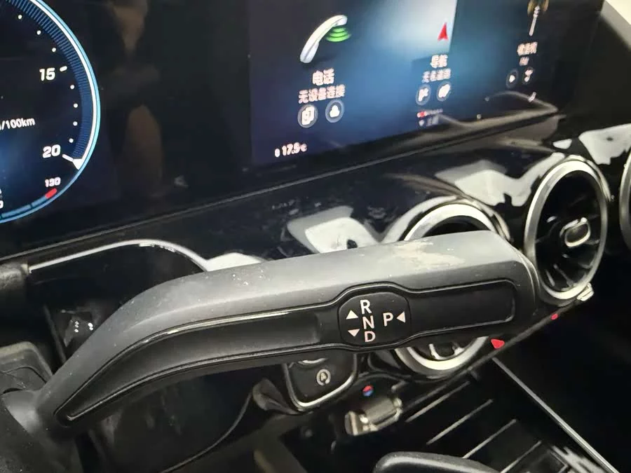 Mercedes Benz GLA