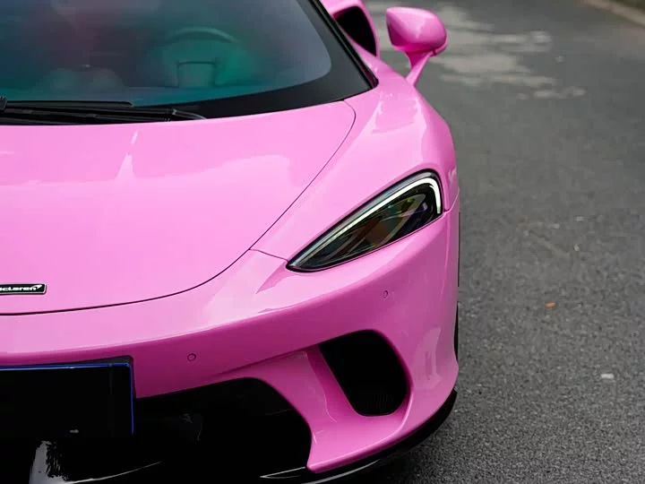 McLaren GT