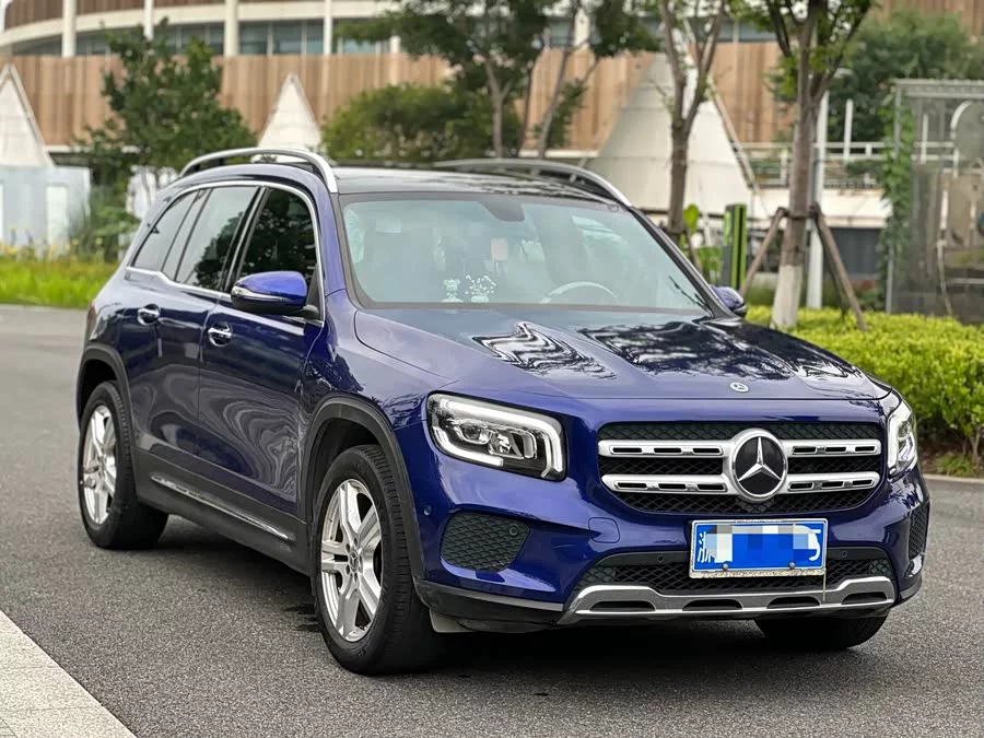 Mercedes Benz GLB