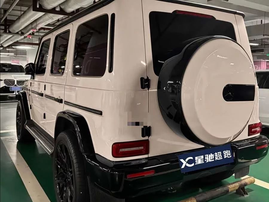 Mercedes Benz G-rated