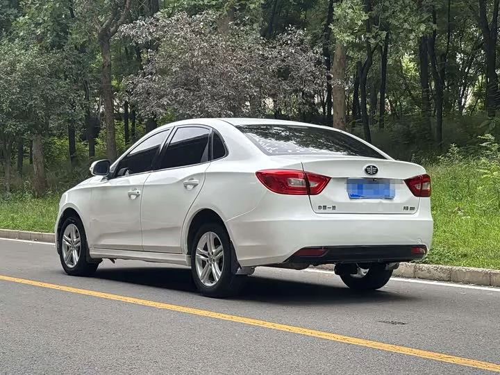 FAW Besturn B30