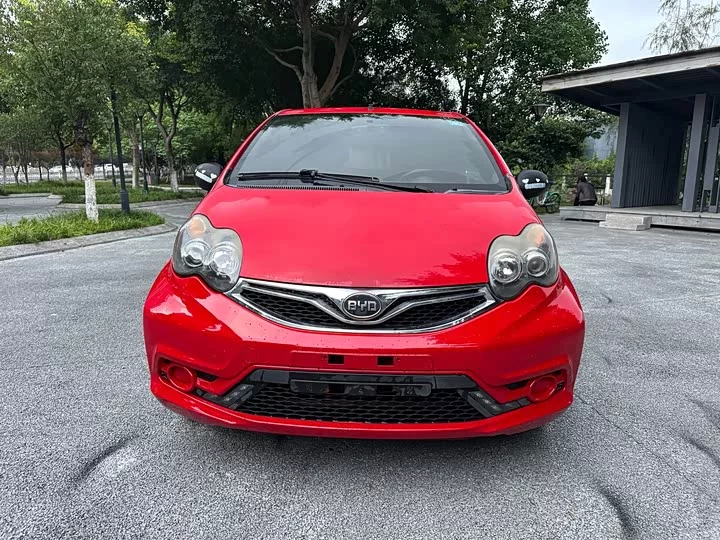 BYD F0