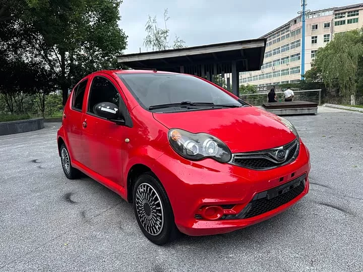 BYD F0