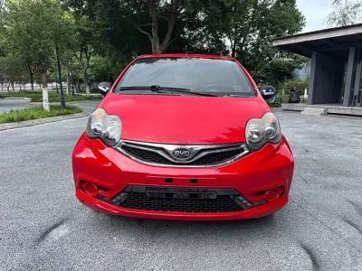 BYD F0