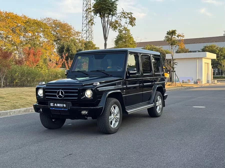 Mercedes Benz G-rated