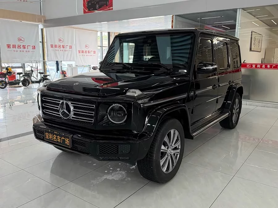 Mercedes Benz G-rated