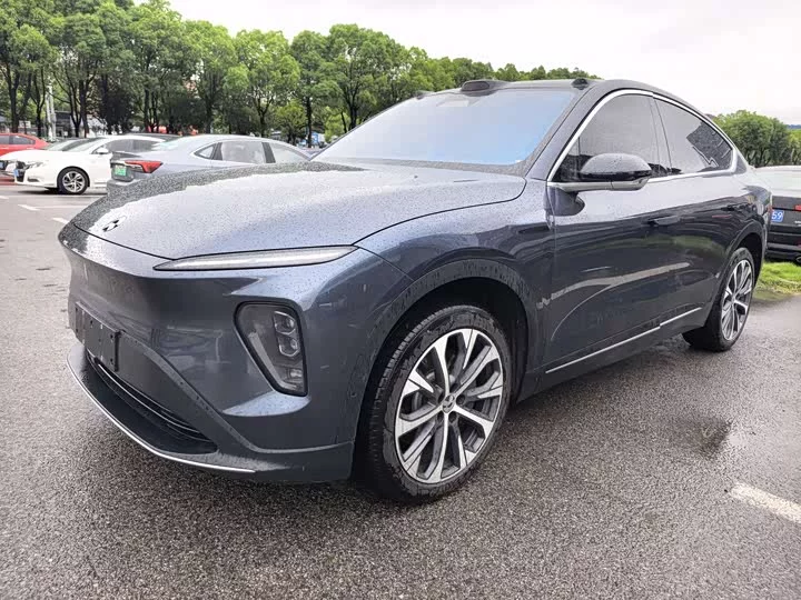 NIO EC7