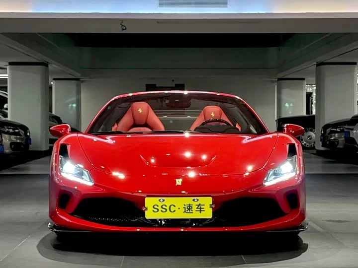 ferrari F8