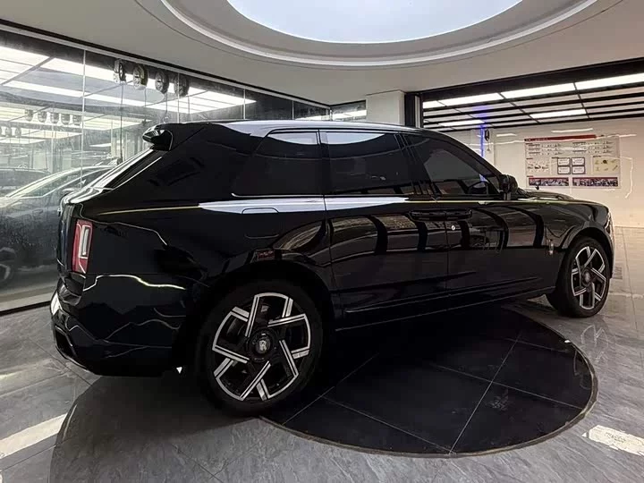Rolls Royce Cullinan