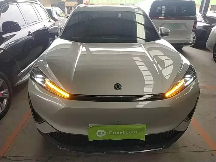 Dongfeng L7