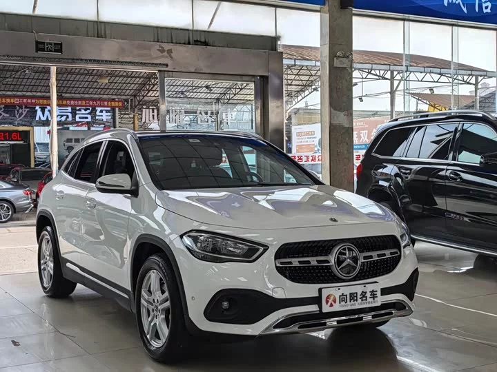 Mercedes-Benz GLA