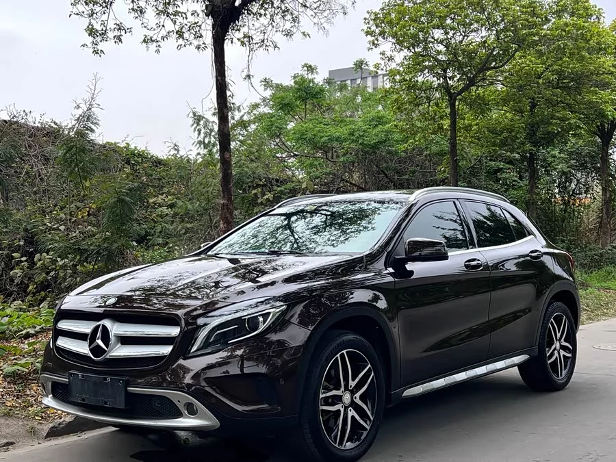 Mercedes Benz GLA