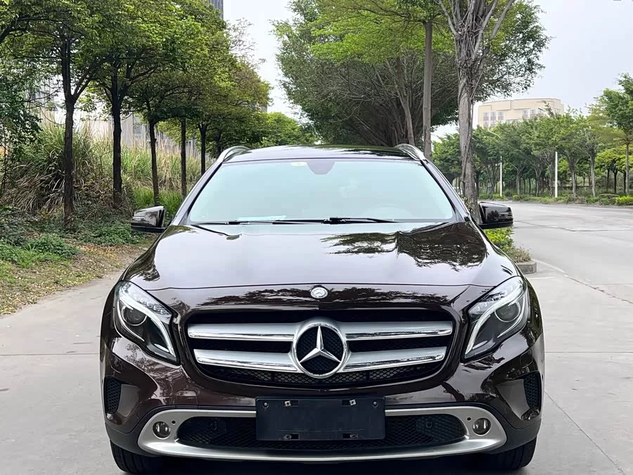 Mercedes Benz GLA