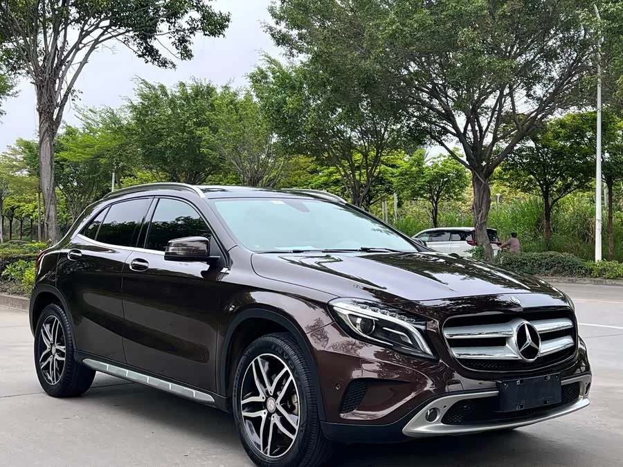 Mercedes Benz GLA