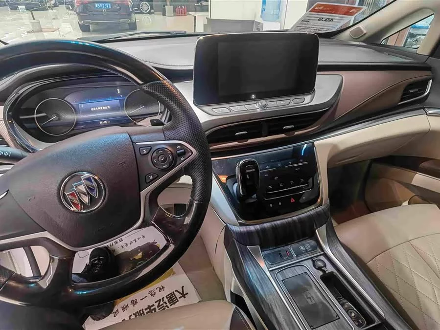 Buick GL8