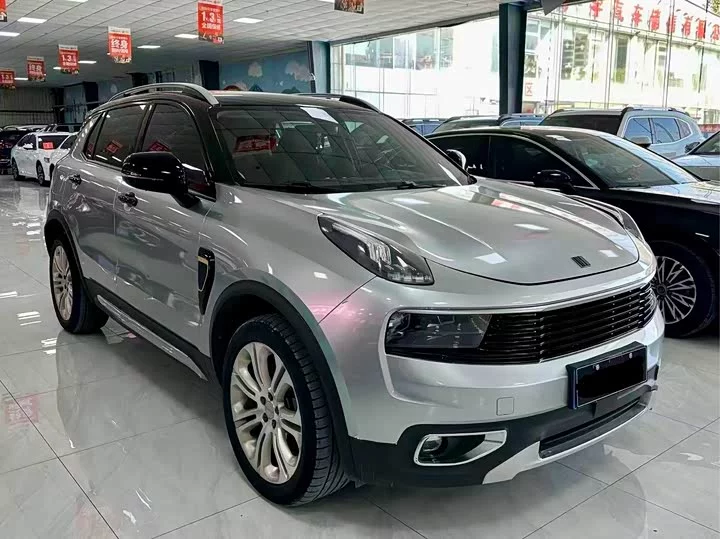 Lynk & Co 01
