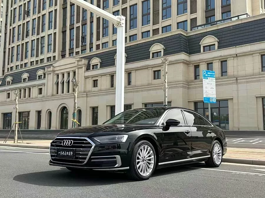 Audi A8