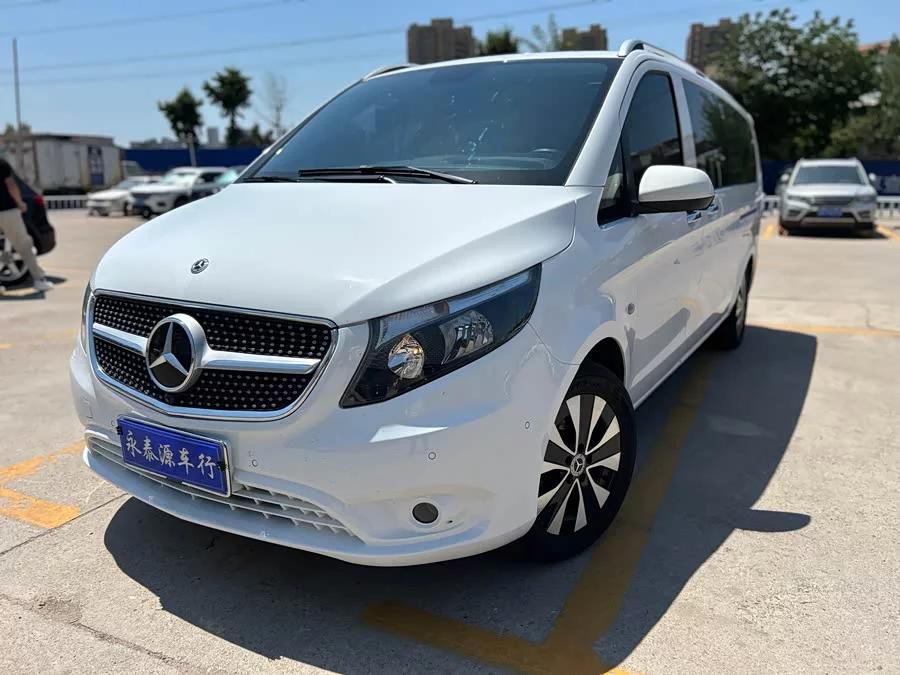 Mercedes Benz Vito