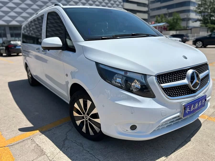 Mercedes Benz Vito
