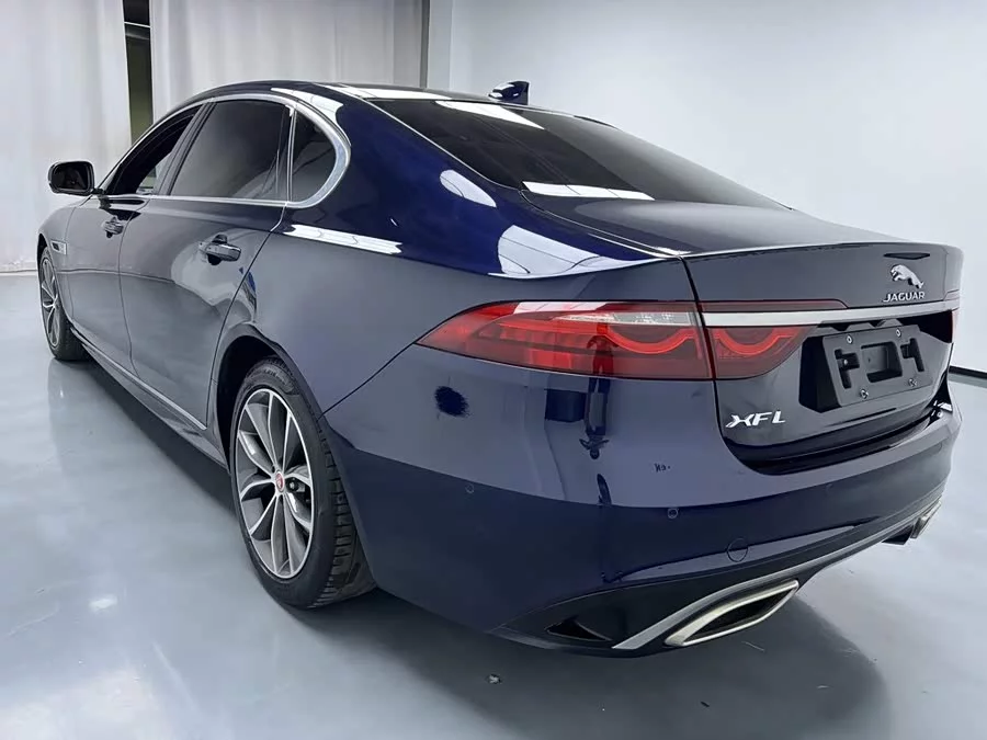Jaguar XFL