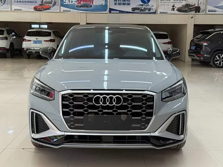 Audi Q2L