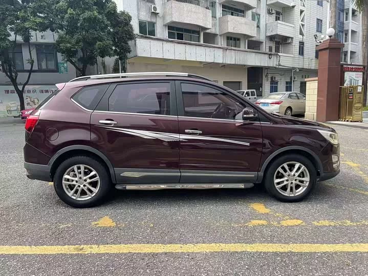 Baojun 560
