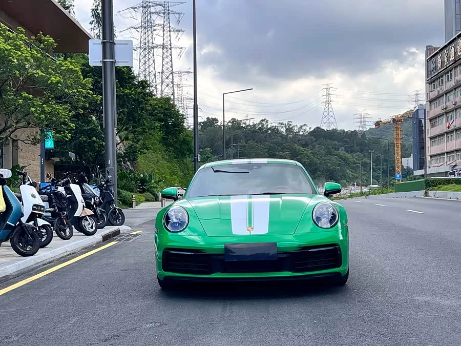 Porsche 911