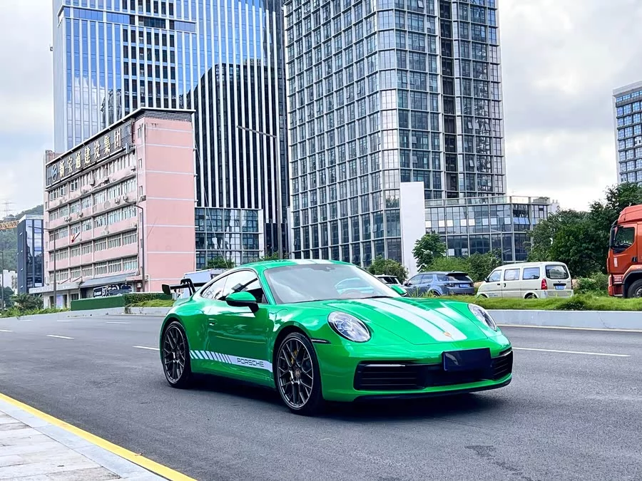 Porsche 911