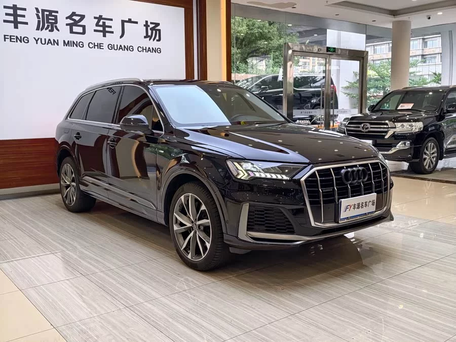 Audi Q7