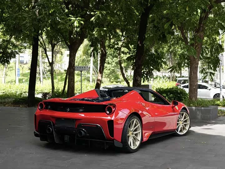 ferrari 488
