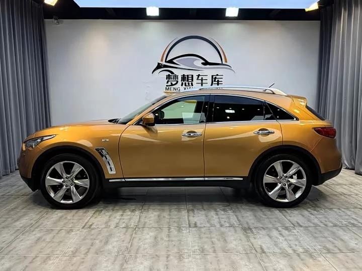 Infiniti FX