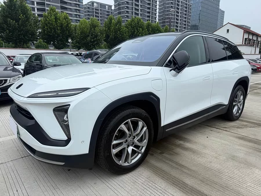 NIO ES6