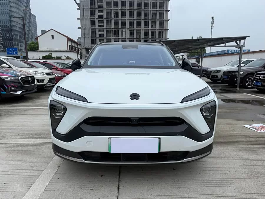 NIO ES6