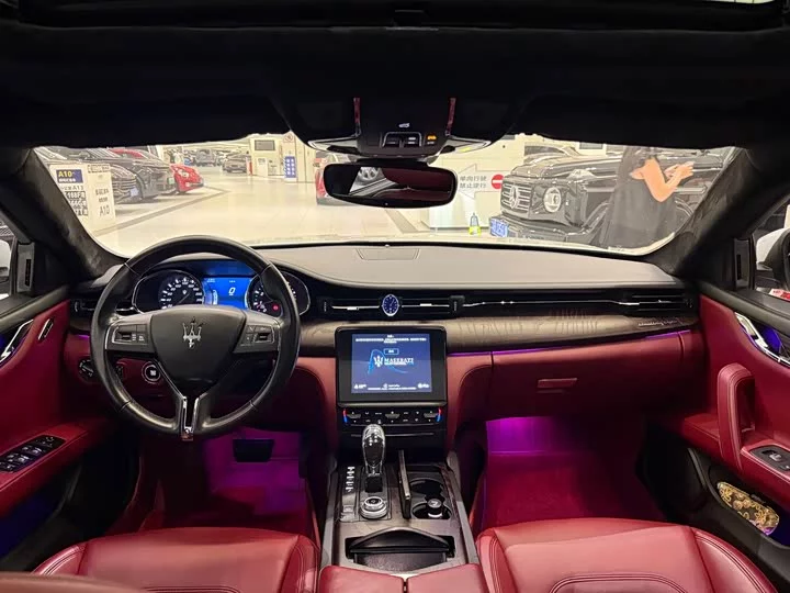 Maserati President