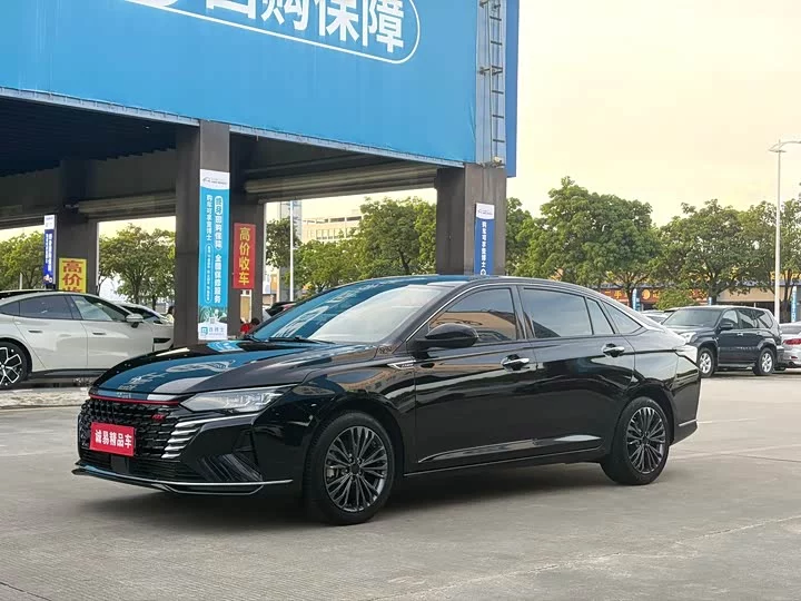 Dongfeng Yixuan MAX