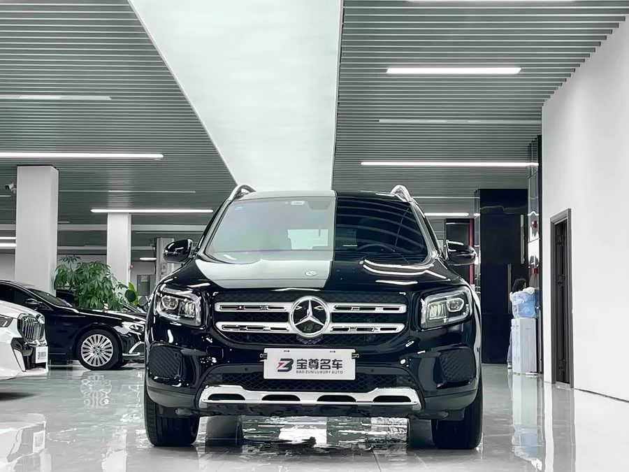 Mercedes Benz GLB