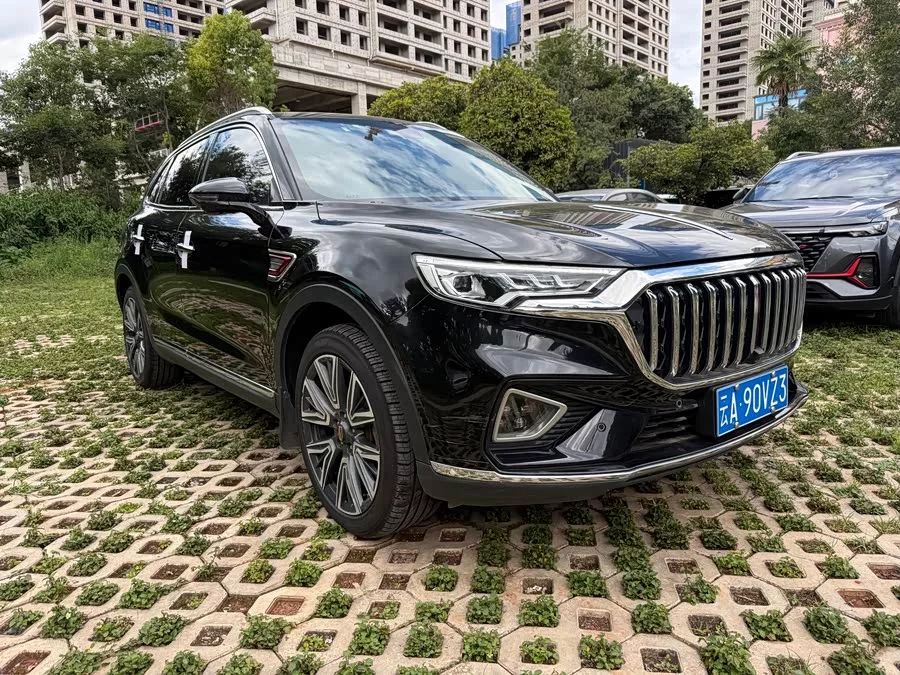 Hongqi HS5