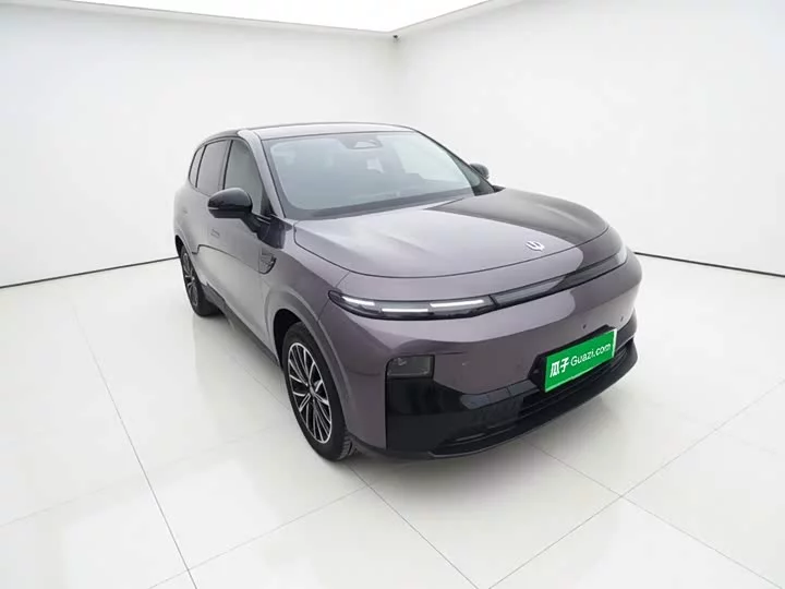 Leapmotor B10