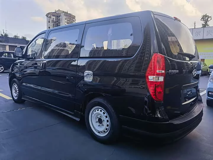 Hyundai H-1 Huiyi