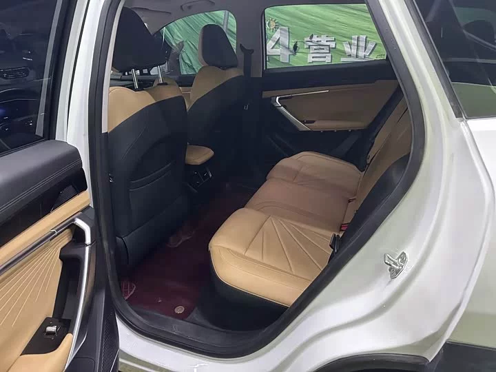Geely Boyue L