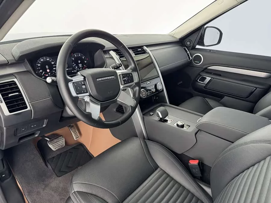 Land Rover finds