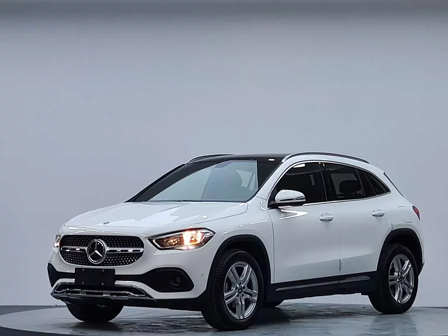 Mercedes Benz GLA