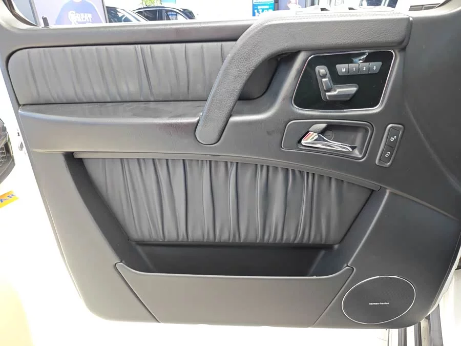 Mercedes Benz G-rated