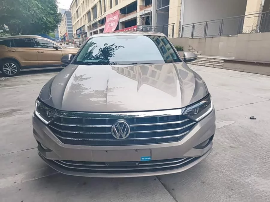 Volkswagen Sagitar